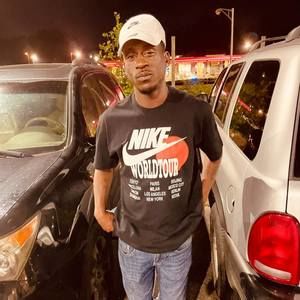 Meet your Posher, Derick